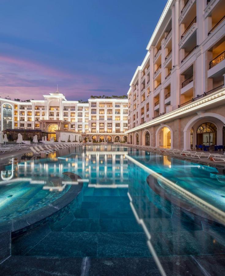 Merit Royal Diamond Hotel & Spa Kyrenia  Ngoại thất bức ảnh